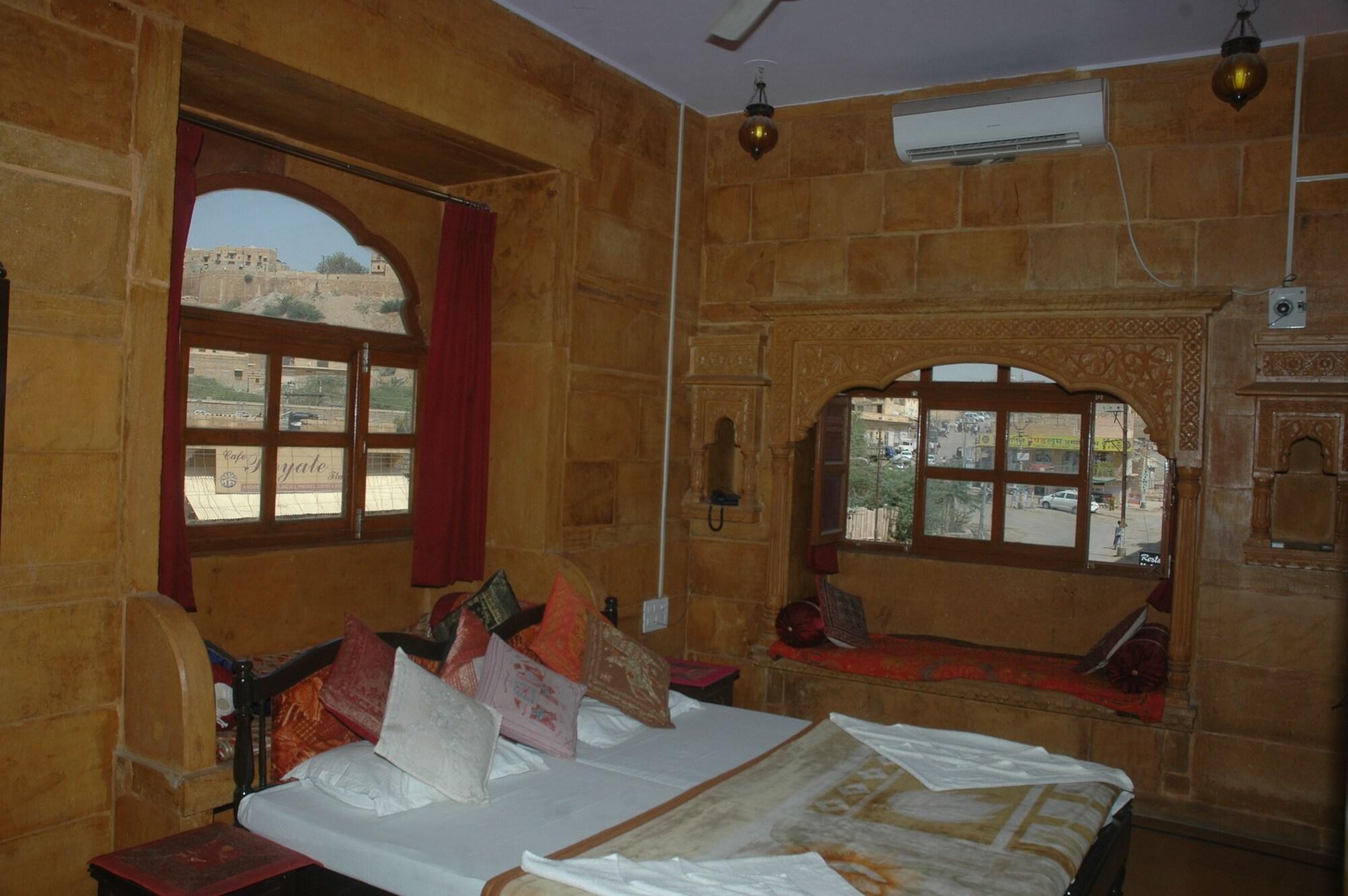 Hotel Gorakh Haveli Jaisalmer Buitenkant foto